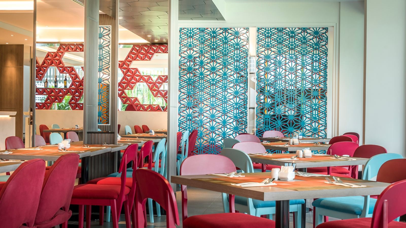 restaurants-harmony-restaurant