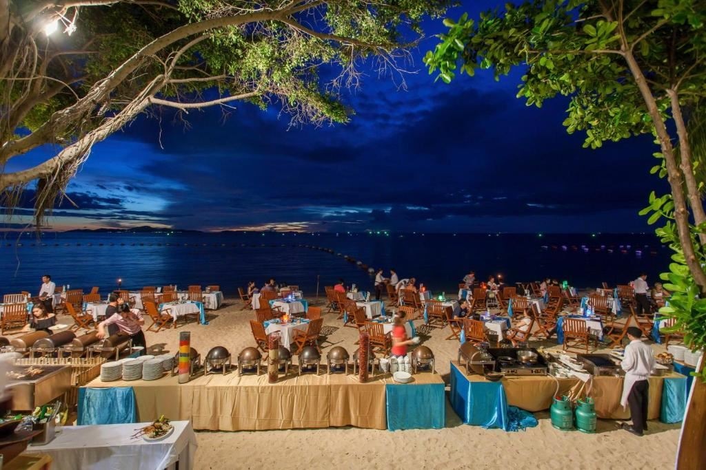 restaurants-restaurants