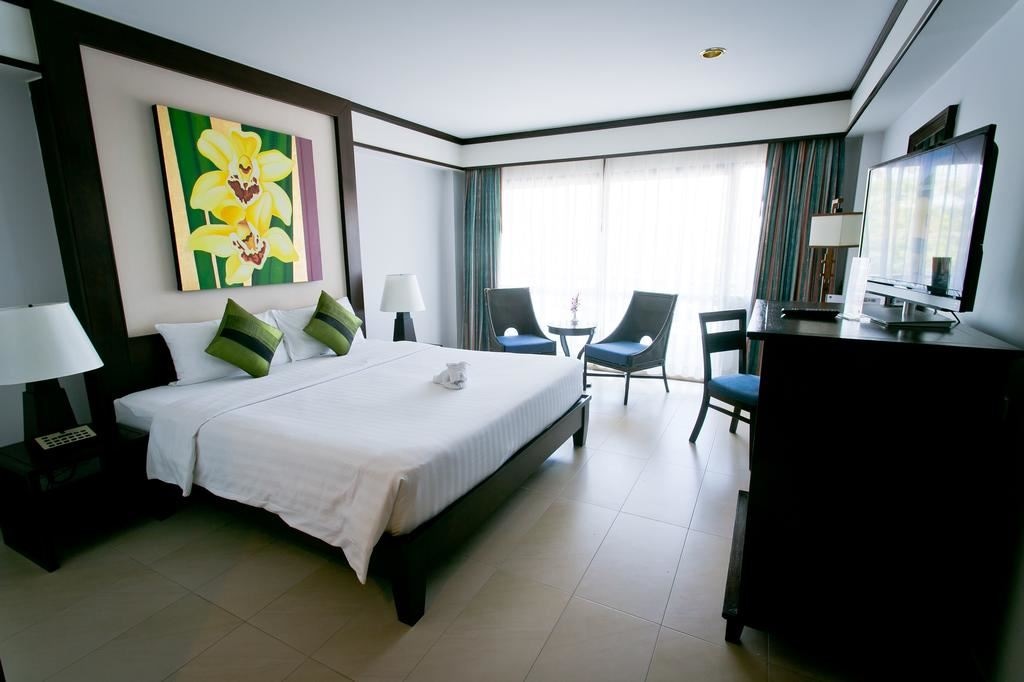 rooms-superior-main-room