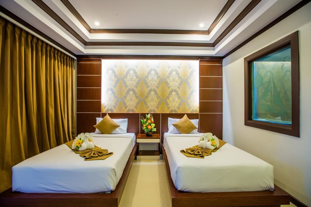 rooms-deluxe-room