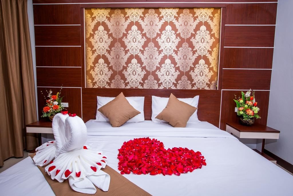 rooms-deluxe-room