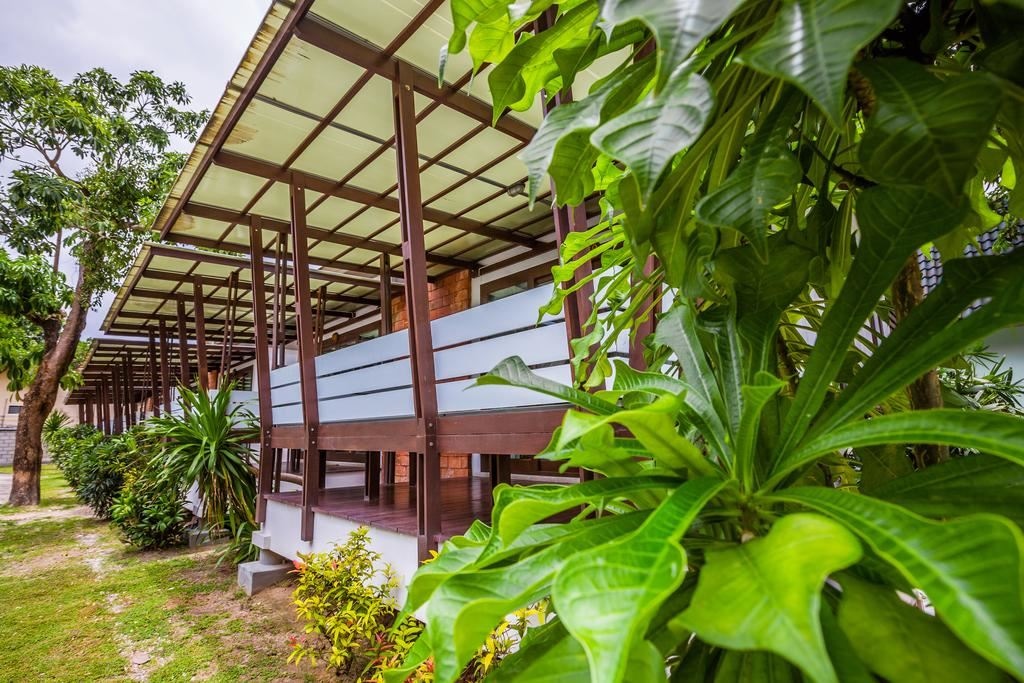 rooms-luxury-bungalow