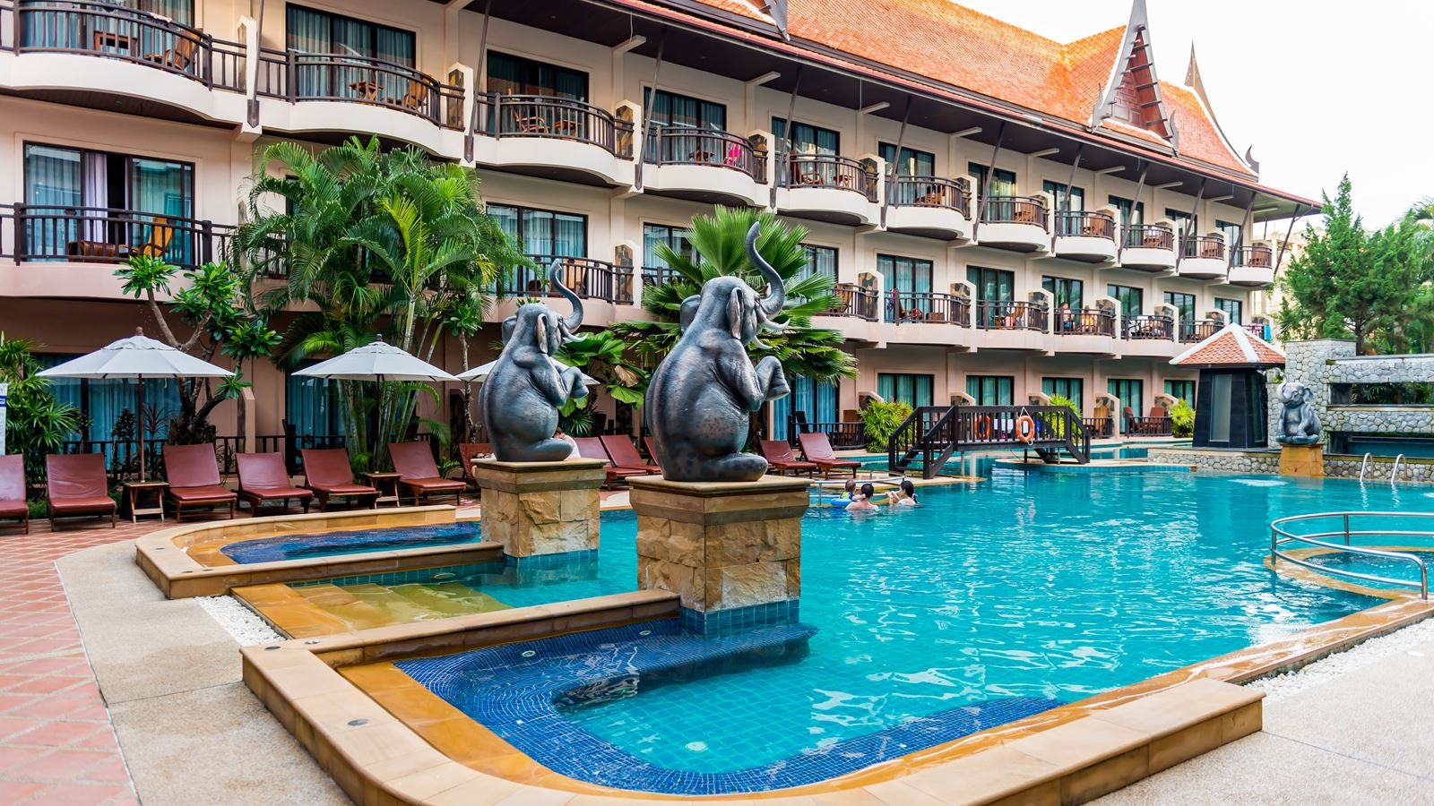 pools-outdoor-pool