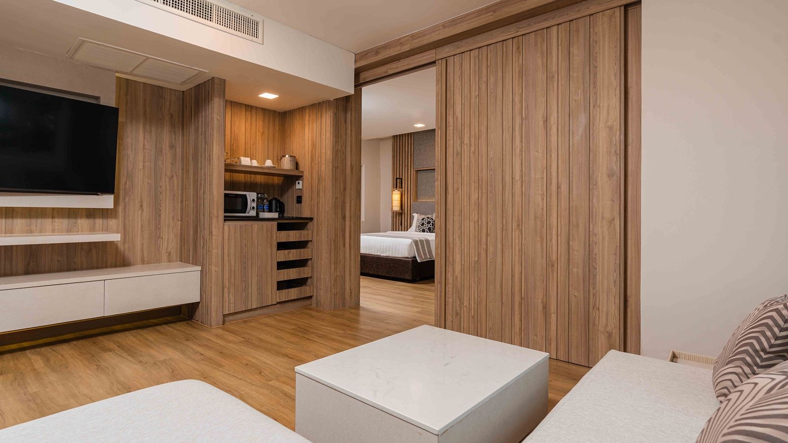 rooms-family-room