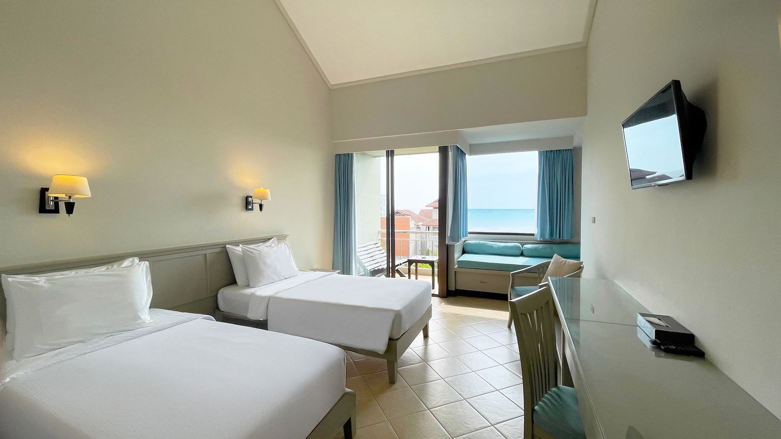 rooms-superior-room
