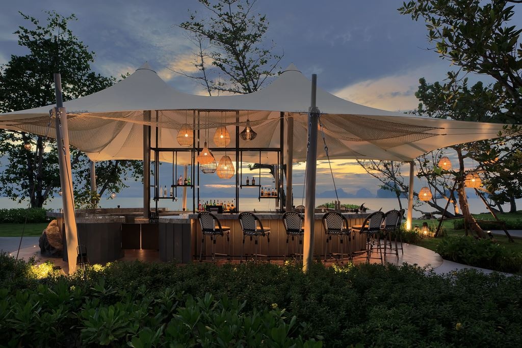 bars-kredkaew-bar