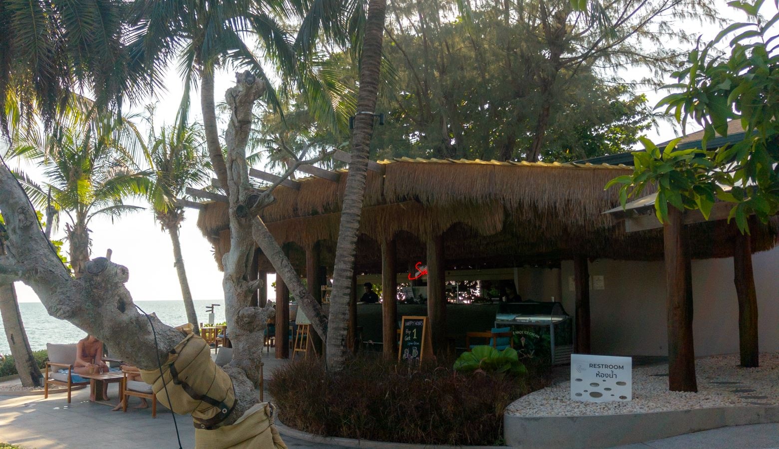 bars-sal-pool-bar