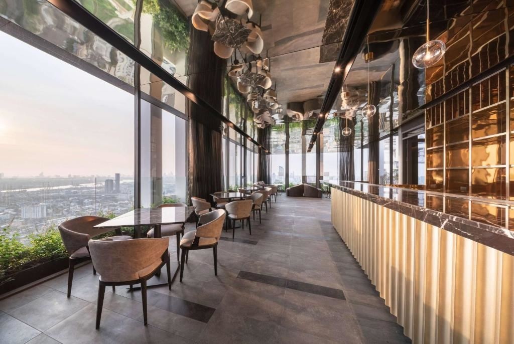 bars-rooftop-lounge