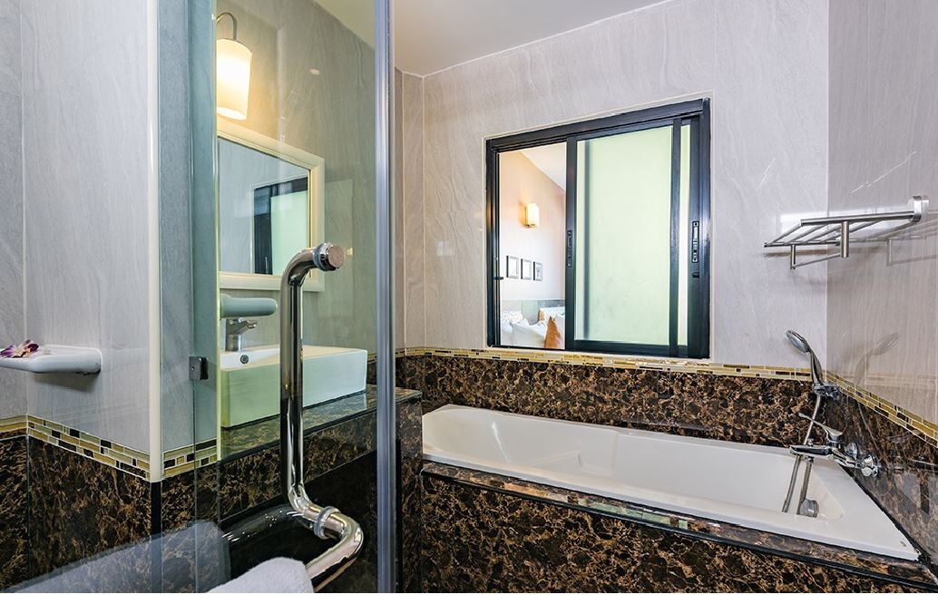 rooms-superior-room