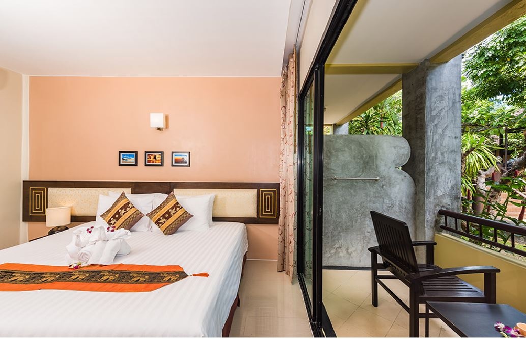 rooms-superior-room