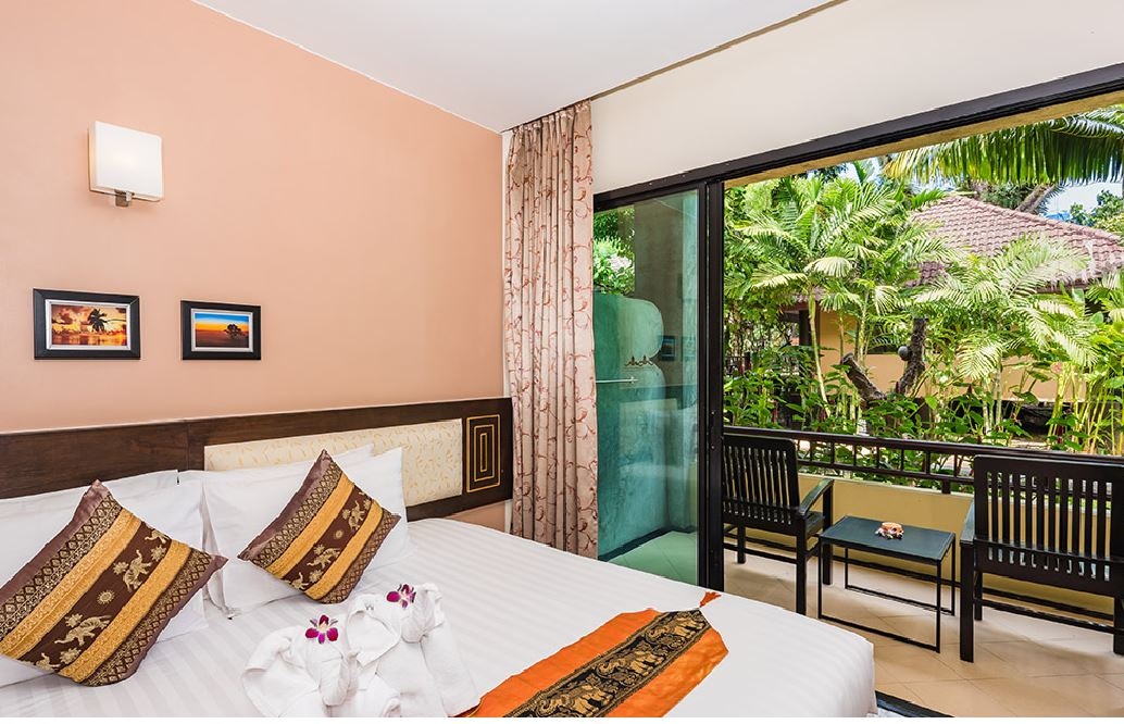rooms-superior-room