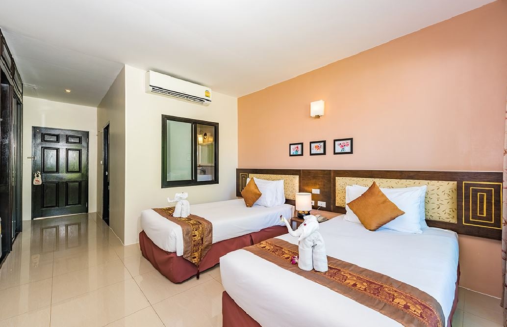 rooms-superior-room