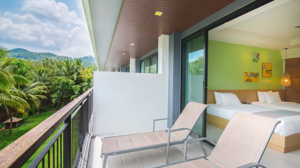 rooms-family-garden-view-room