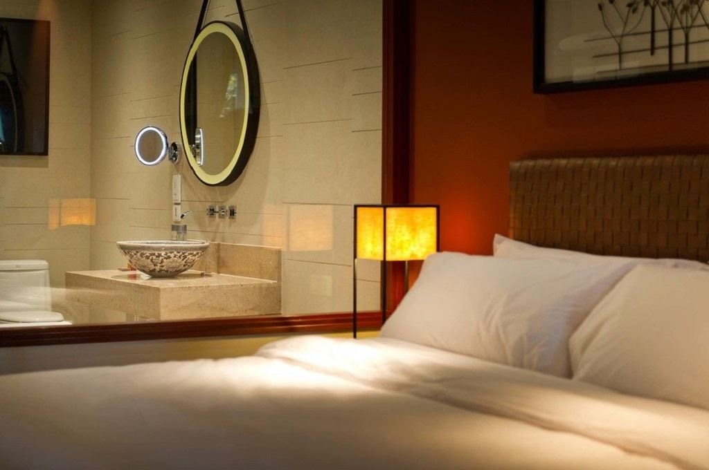 rooms-grand-andaman-sea-view-bacony