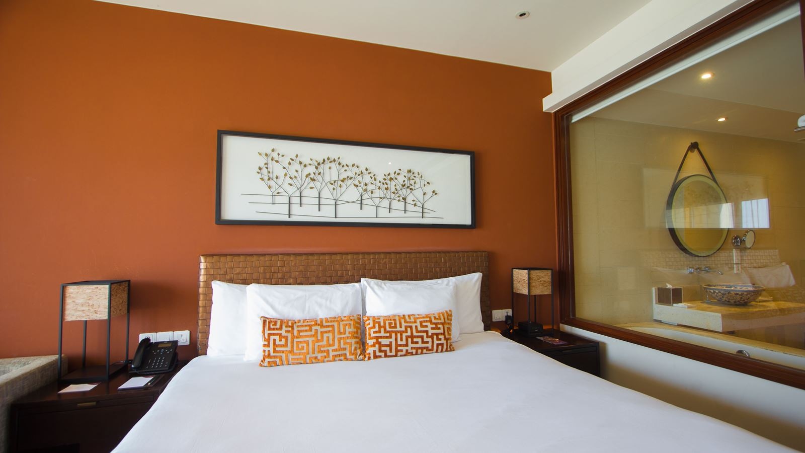 rooms-classic-room