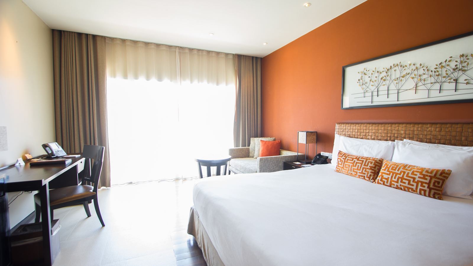 rooms-classic-room