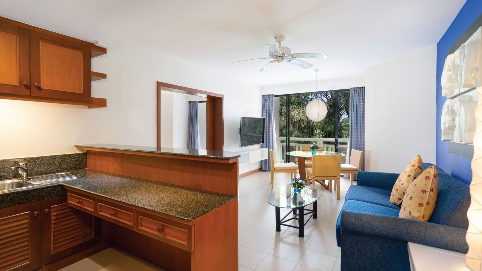 rooms-premier-junior-golf-view-suite