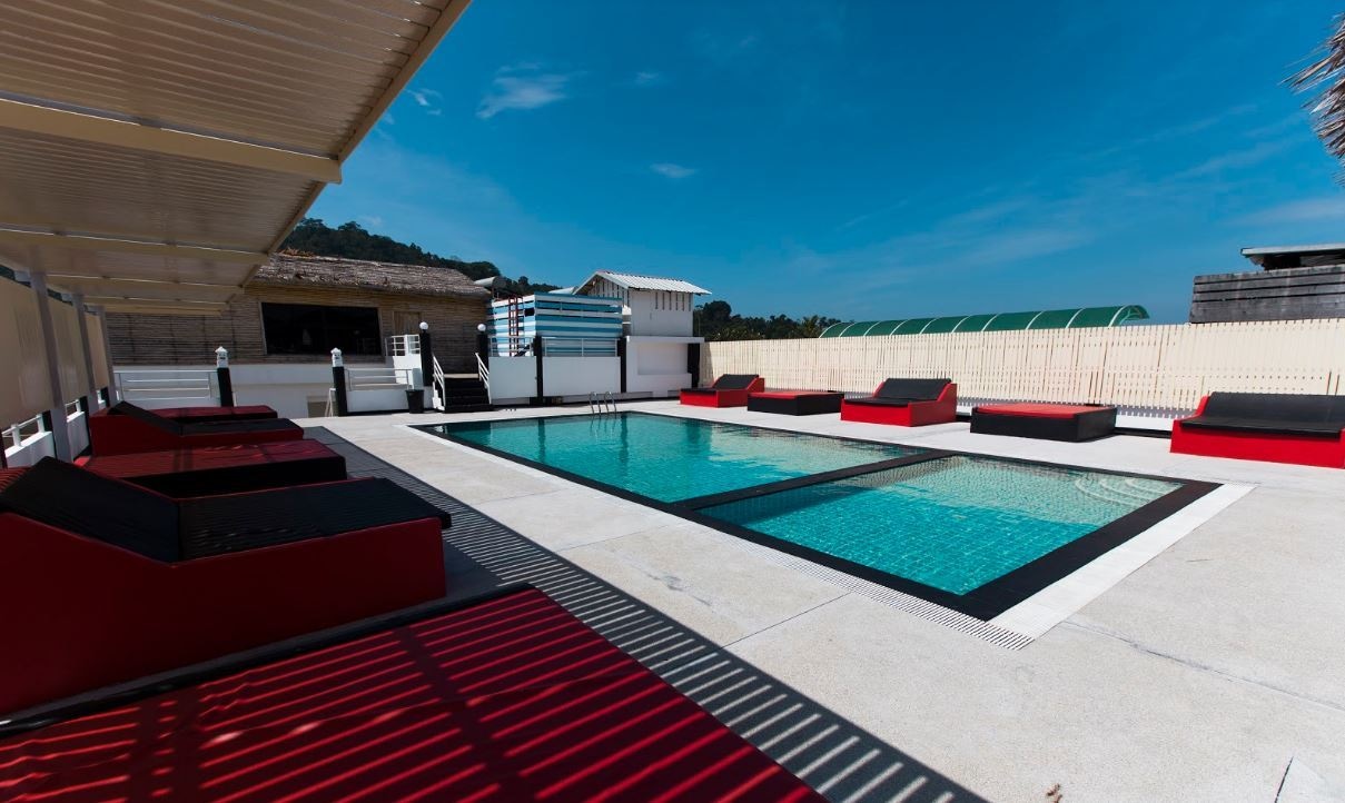 pools-outdoor-pool