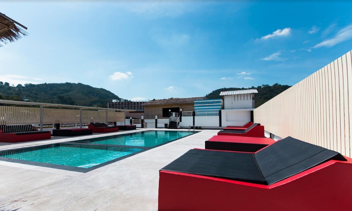 pools-outdoor-pool