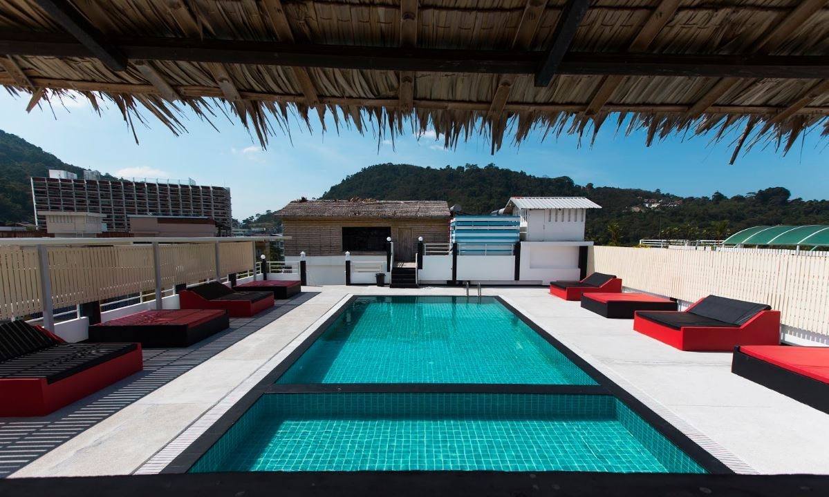 pools-outdoor-pool