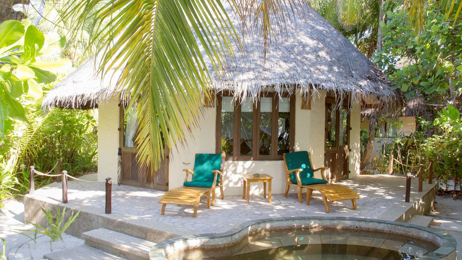 rooms-deluxe-villa