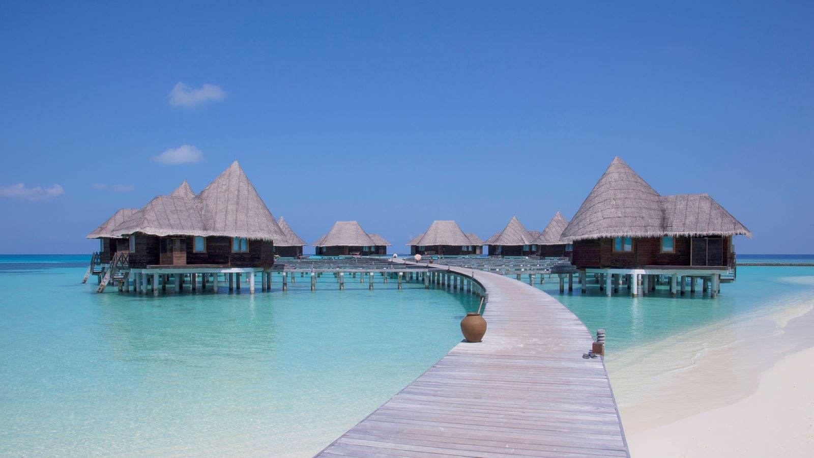 rooms-lagoon-villa