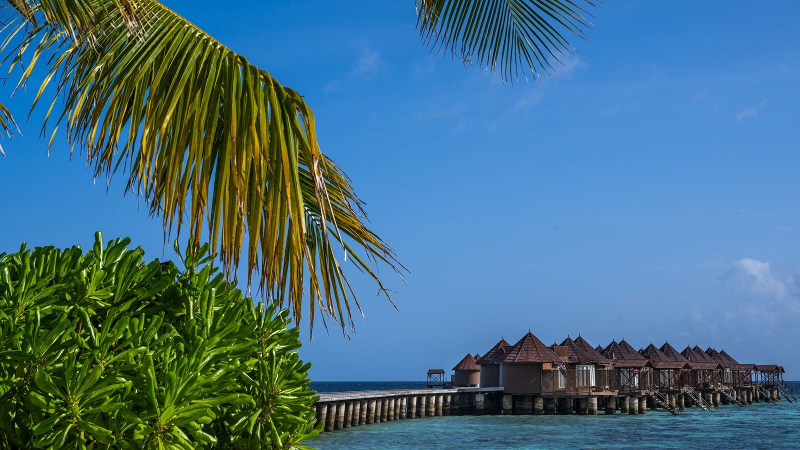 rooms-water-villa
