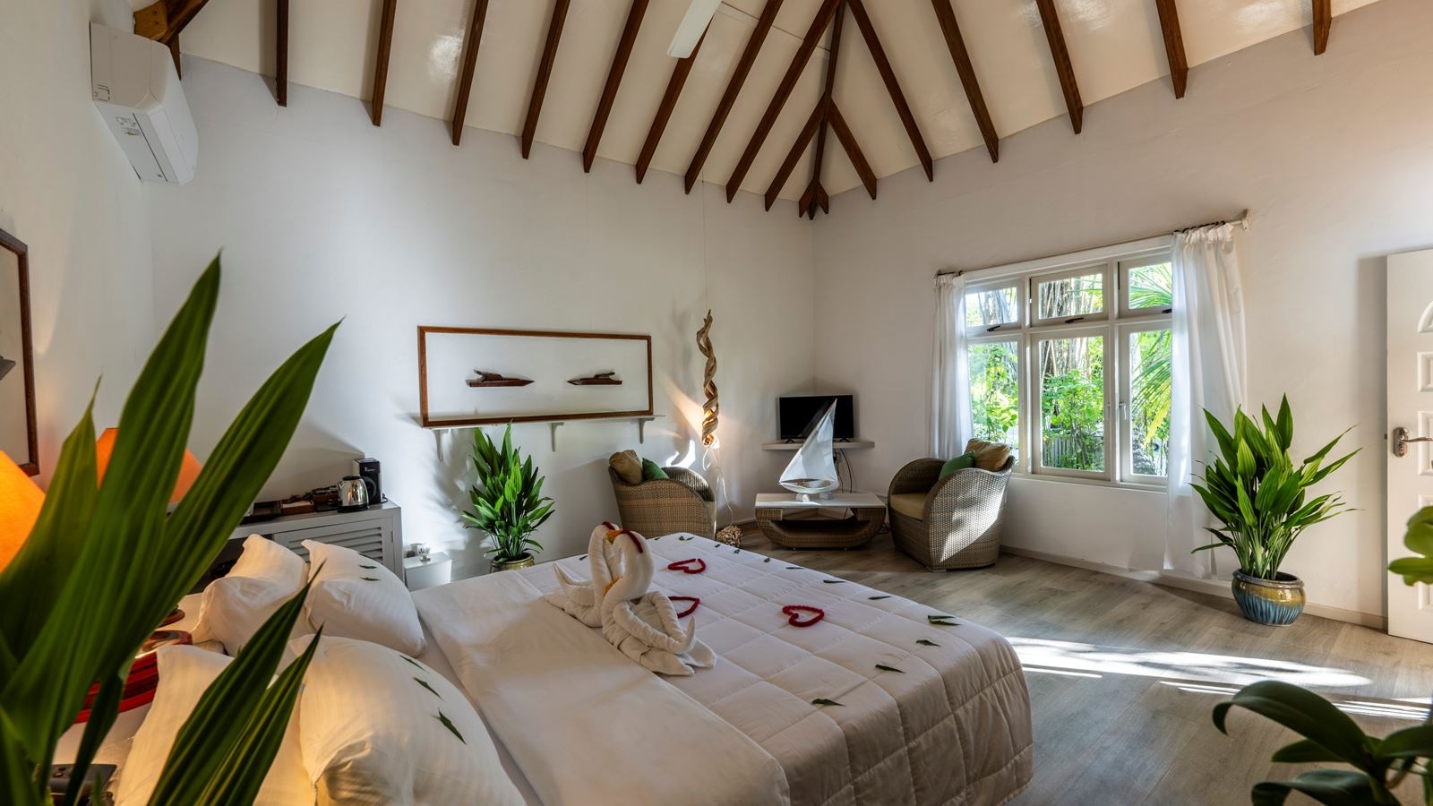 rooms-garden-room