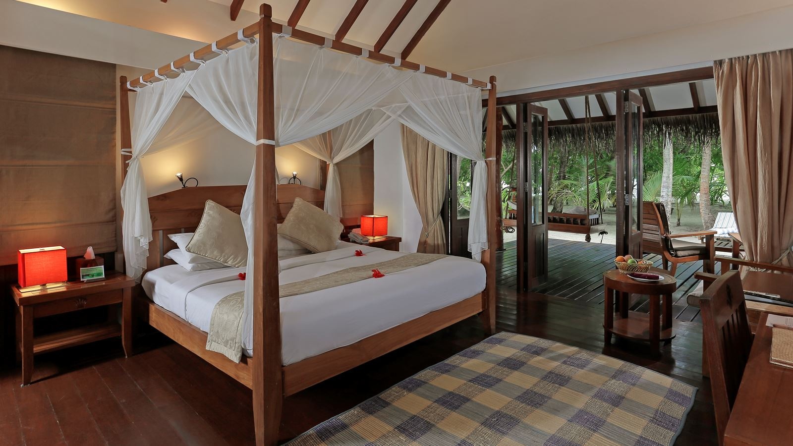 rooms-beach-villas