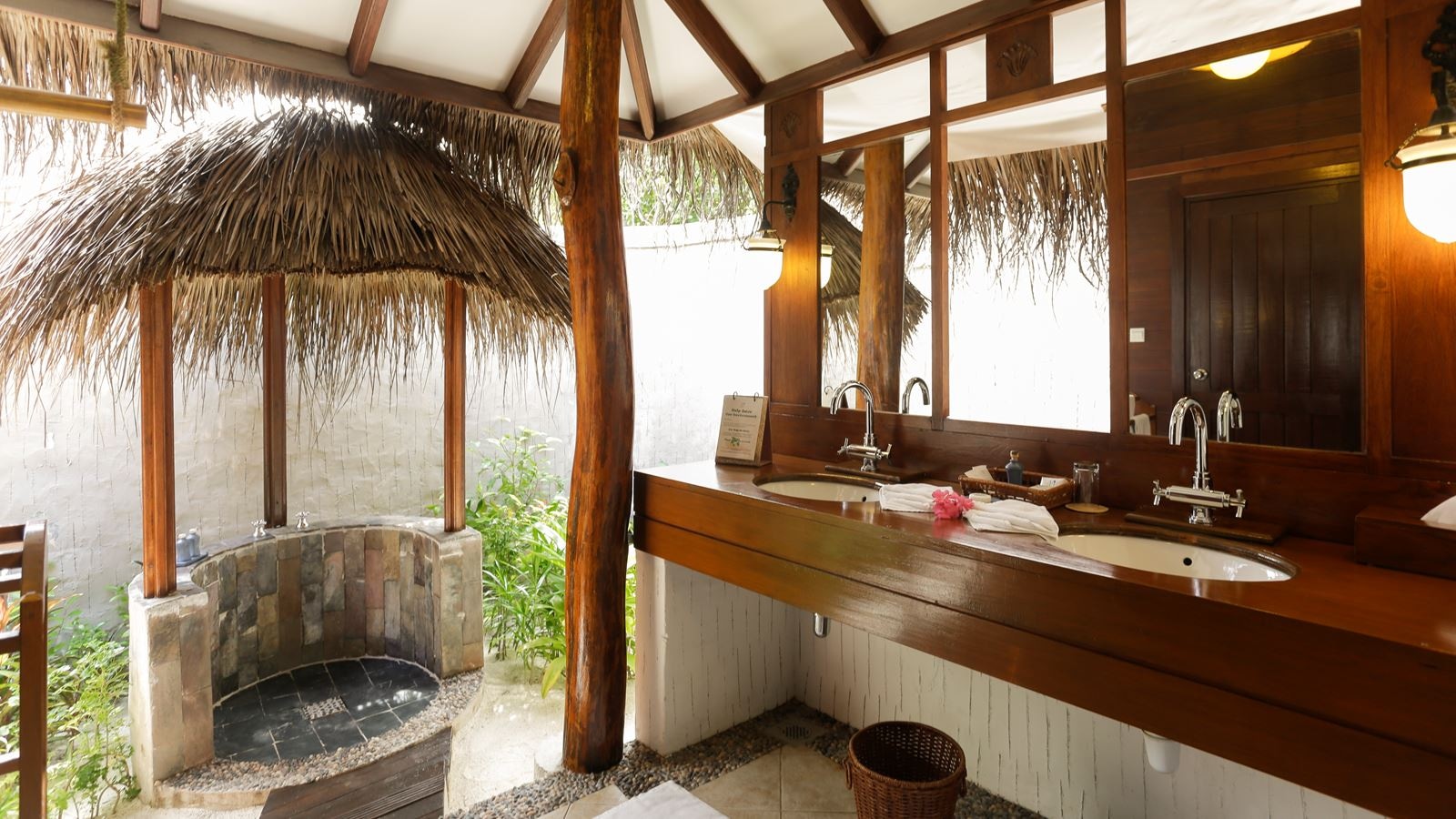 rooms-beach-villas
