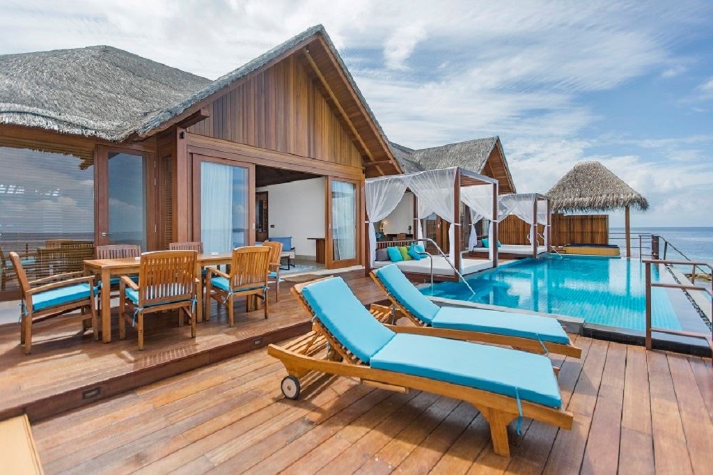 rooms-twobedrooms-reef-residence-with-pool