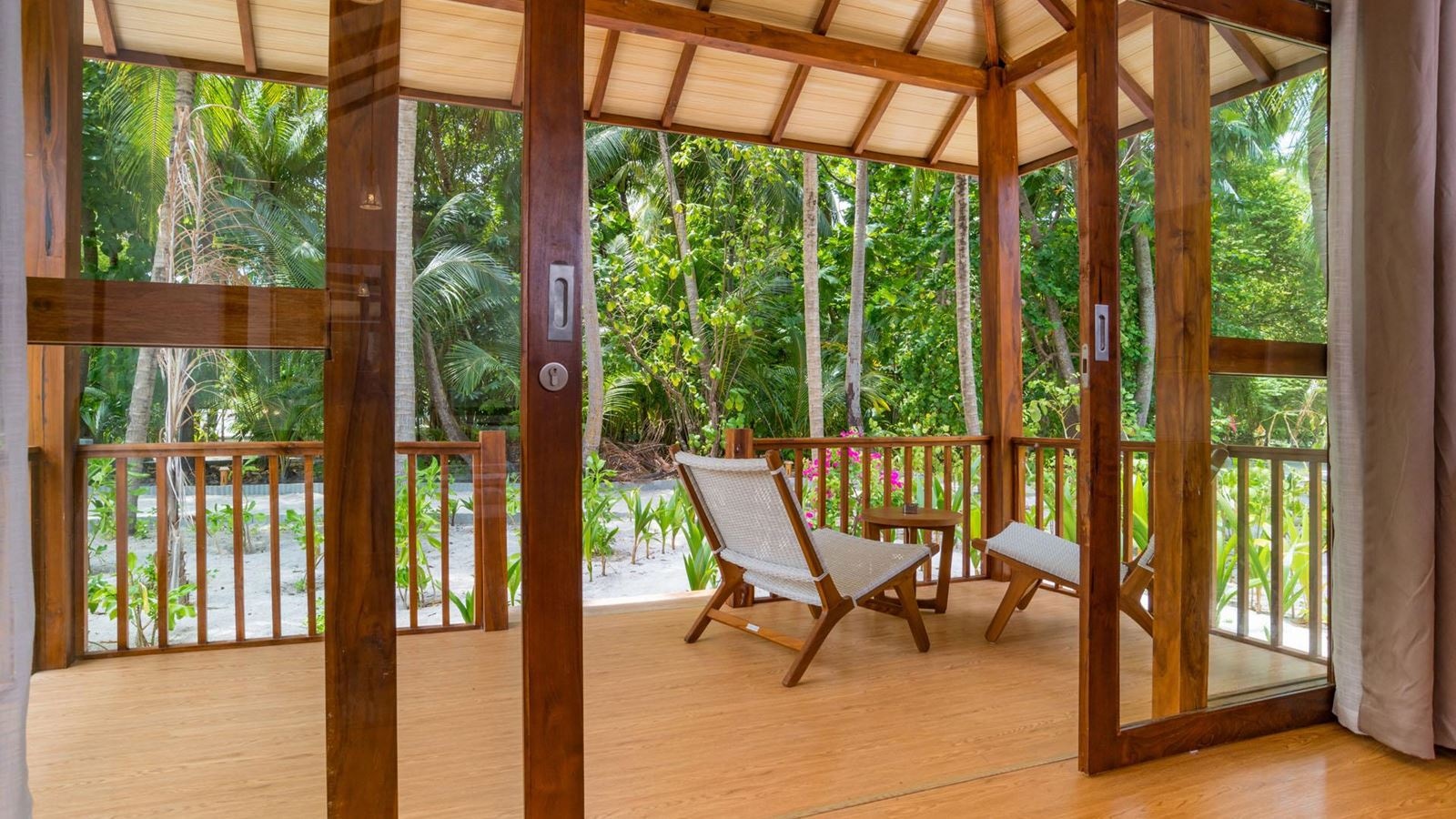 rooms-deluxe-garden-villa
