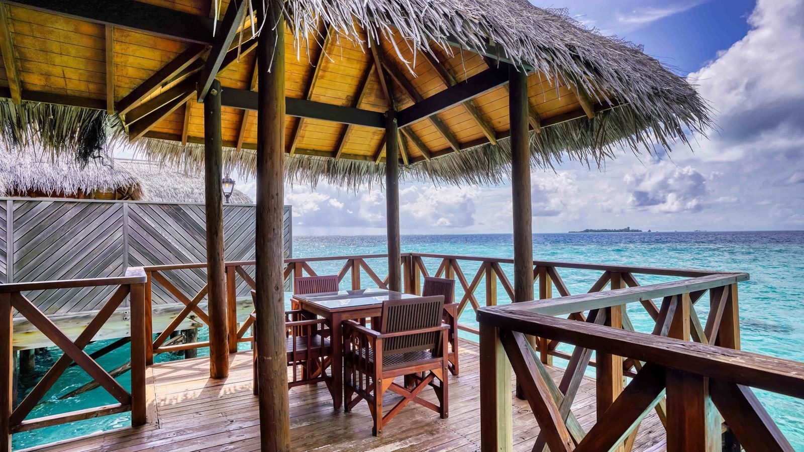 rooms-water-villa
