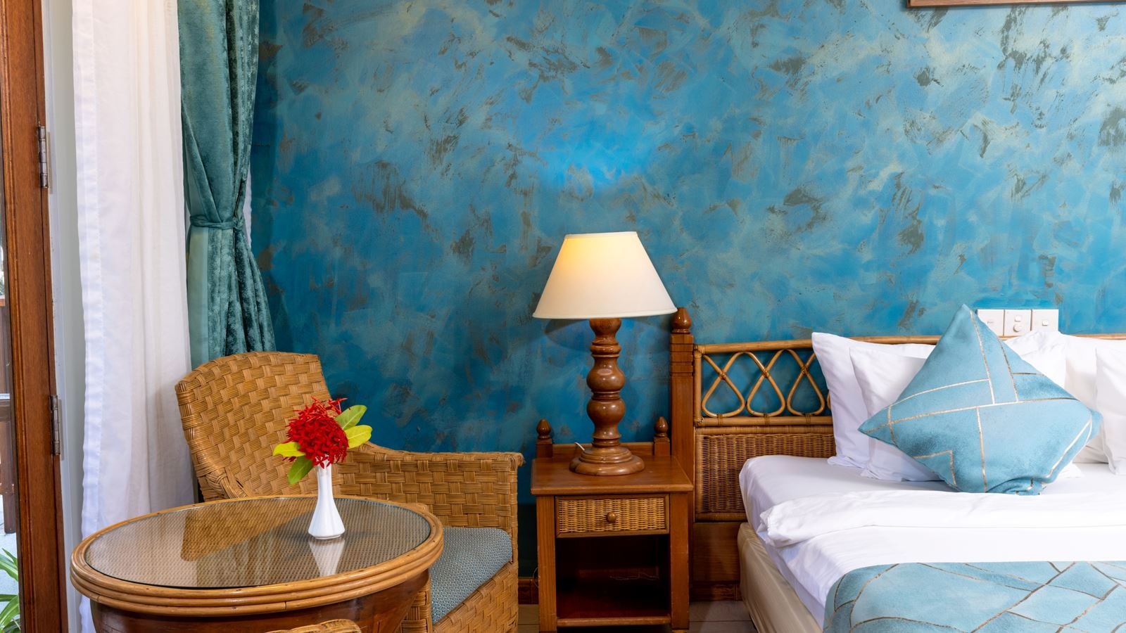rooms-deluxe-beach