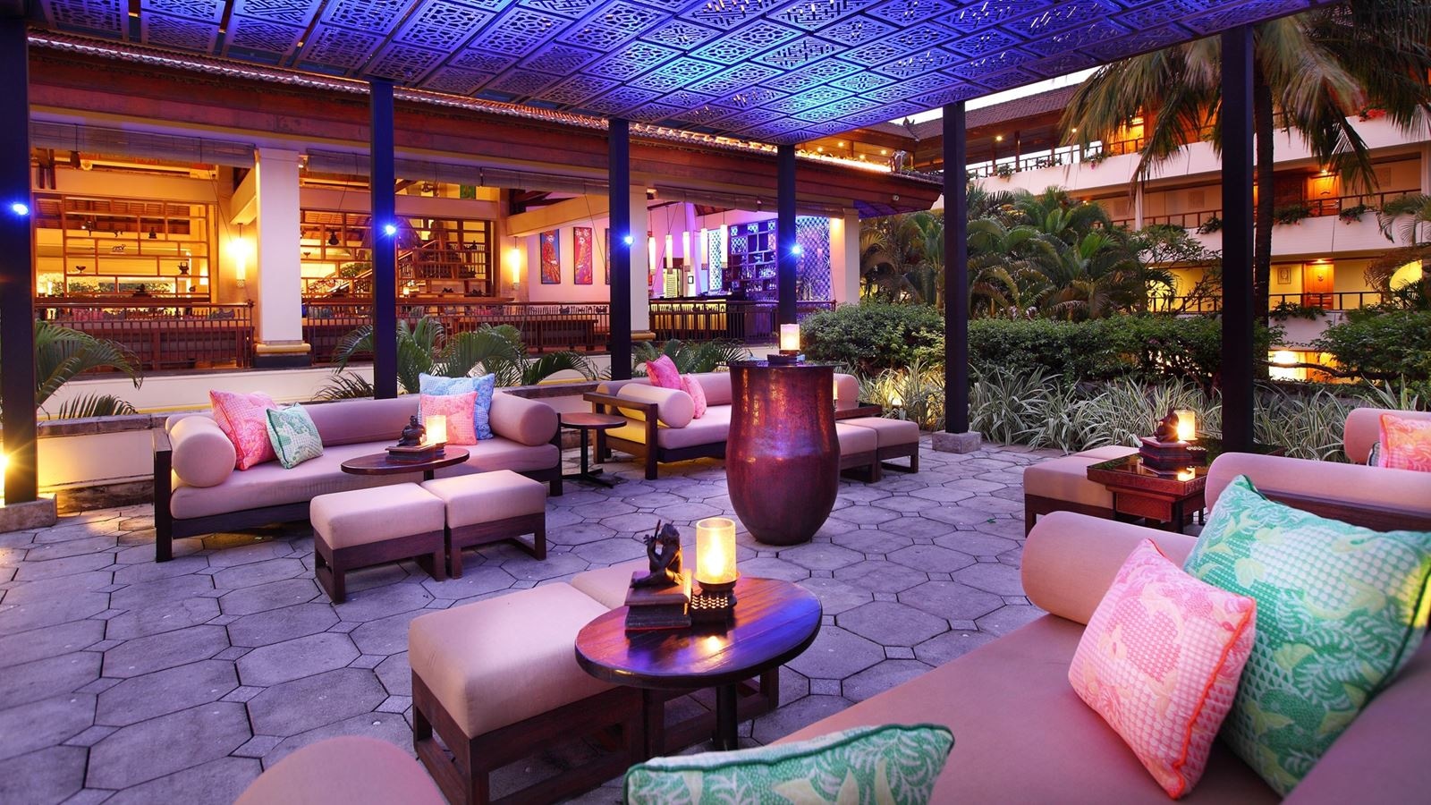 bars-the-lobby-bar