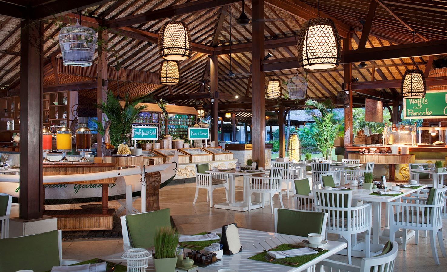 restaurants-jimbaran-garden
