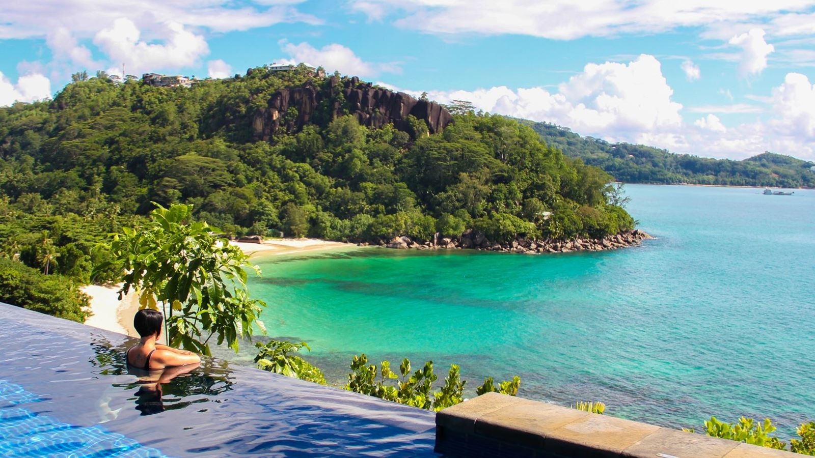 rooms-ocean-view-pool-villa