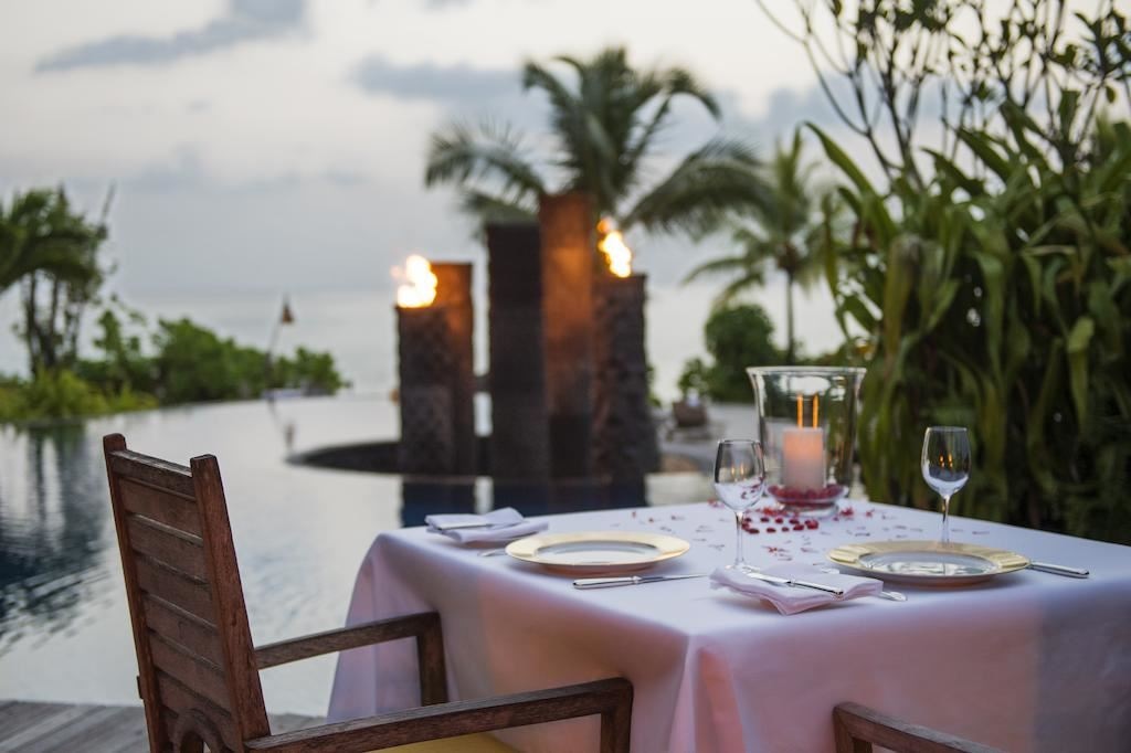 restaurants-dinner-on-the-villa