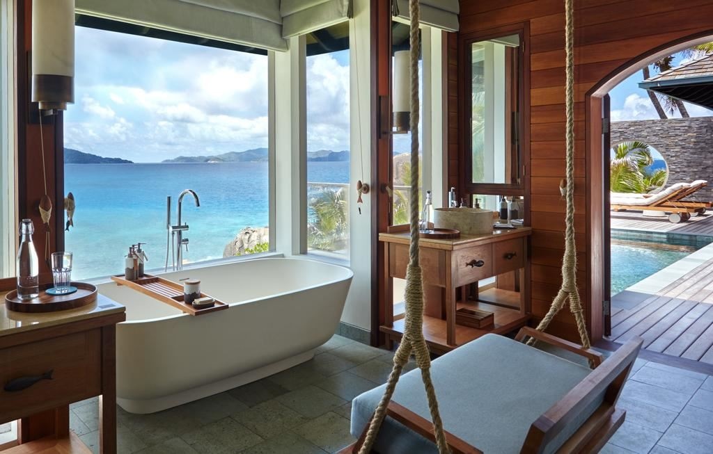 rooms-signature-pool-villa