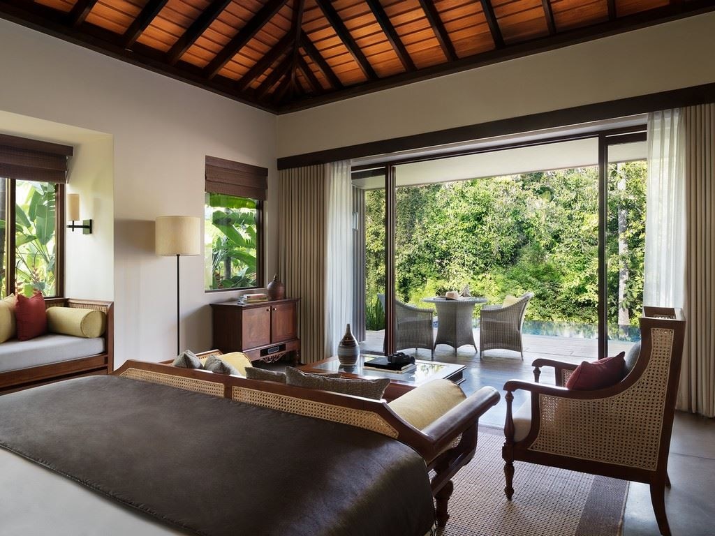 rooms-garden-pool-villa