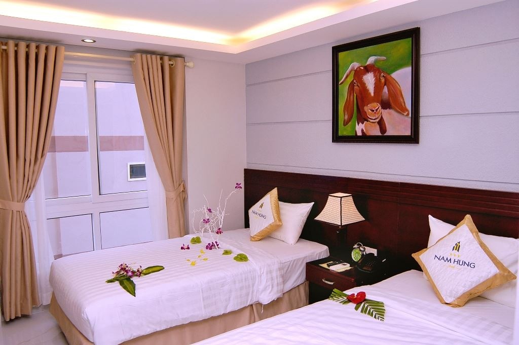 rooms-deluxe-room