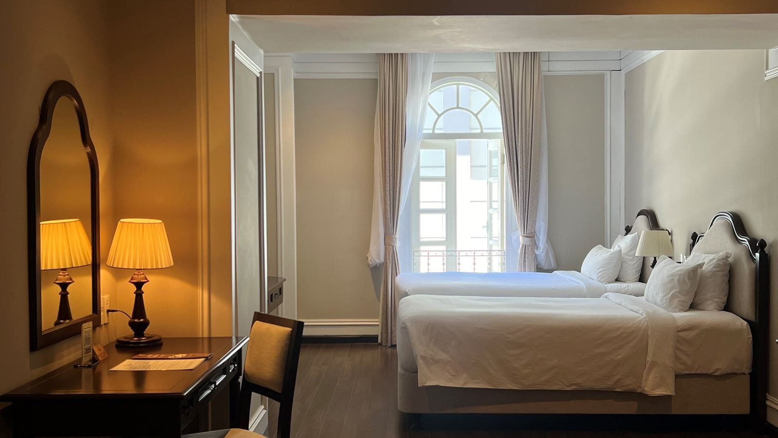 rooms-deluxe-family