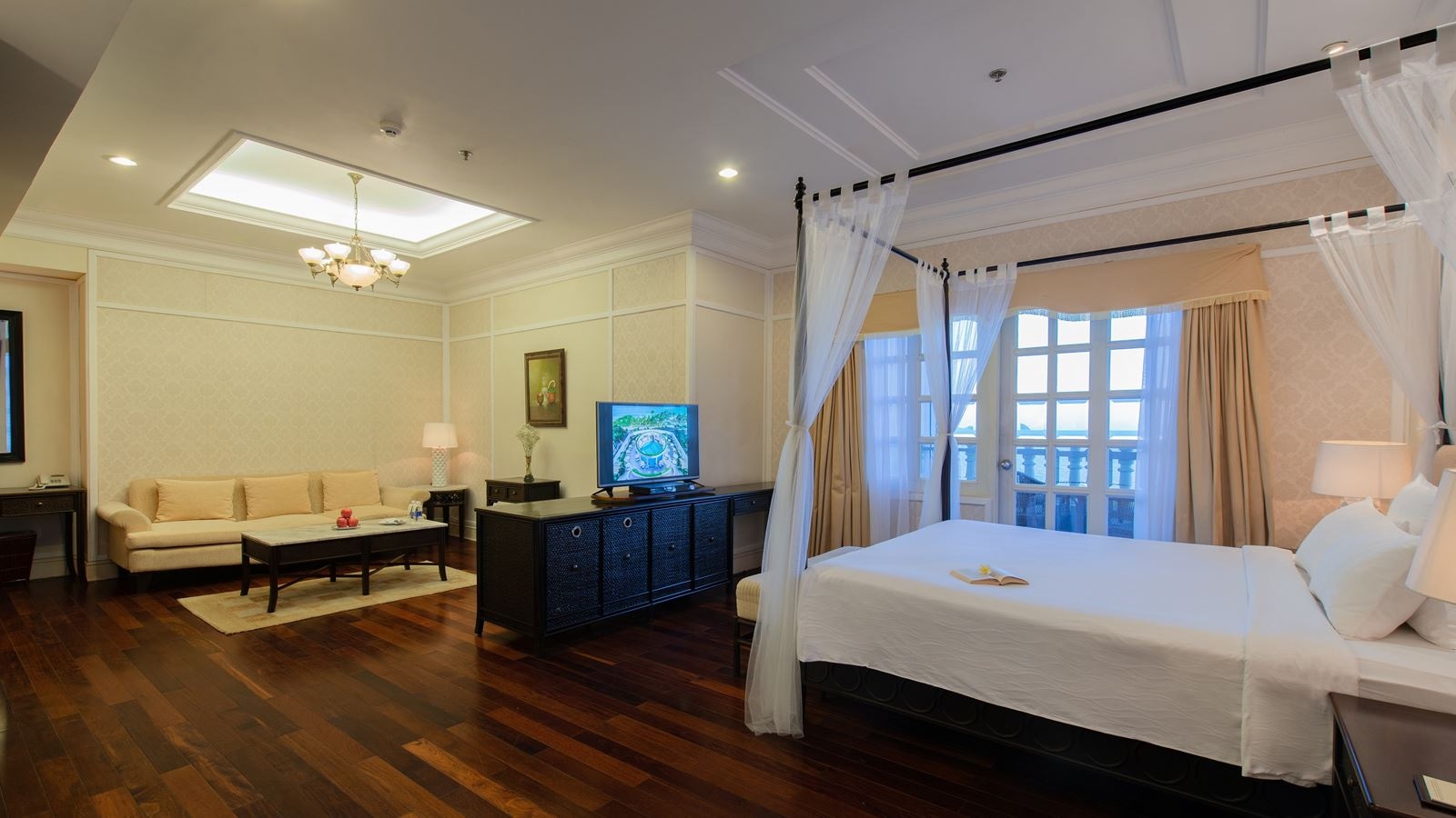 rooms-executive-suite-ocean-view-with-balcony-child-without-extra-bed