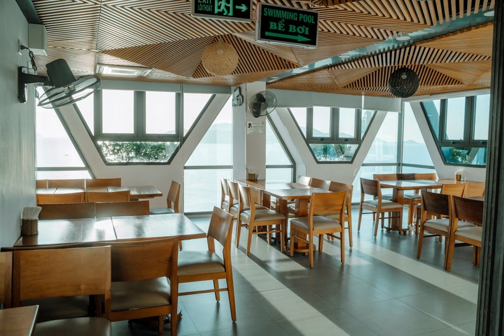restaurants-main-restaurant