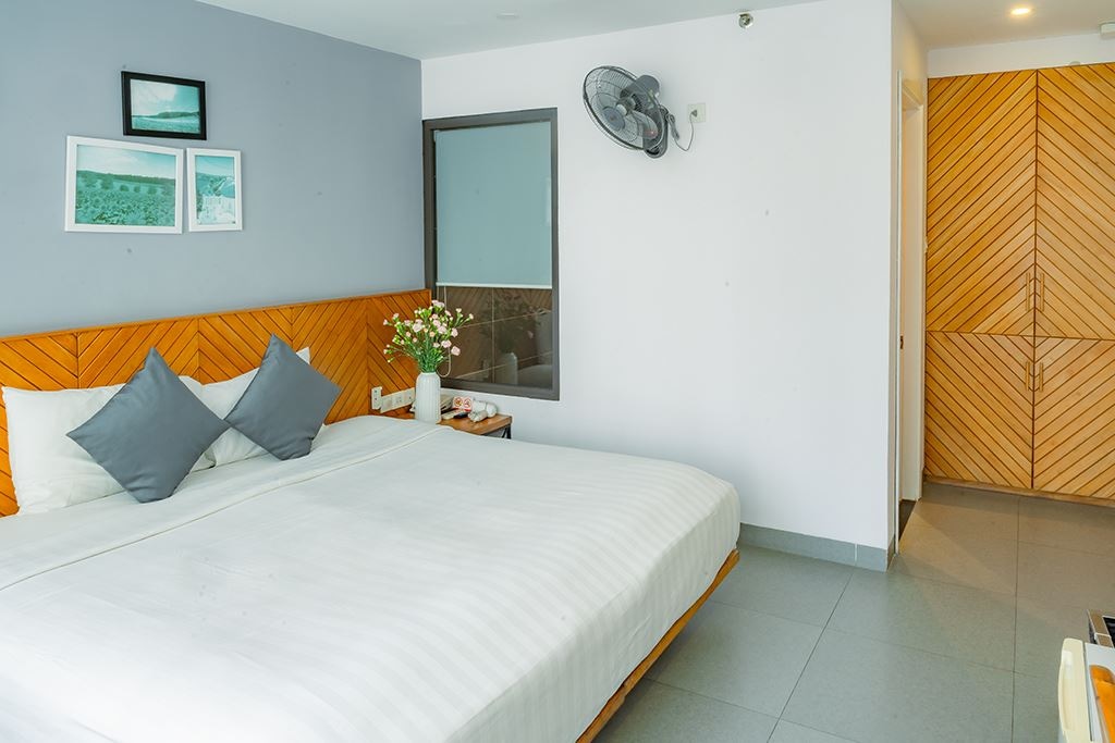 rooms-deluxe-cityview-child-without-extra-bed