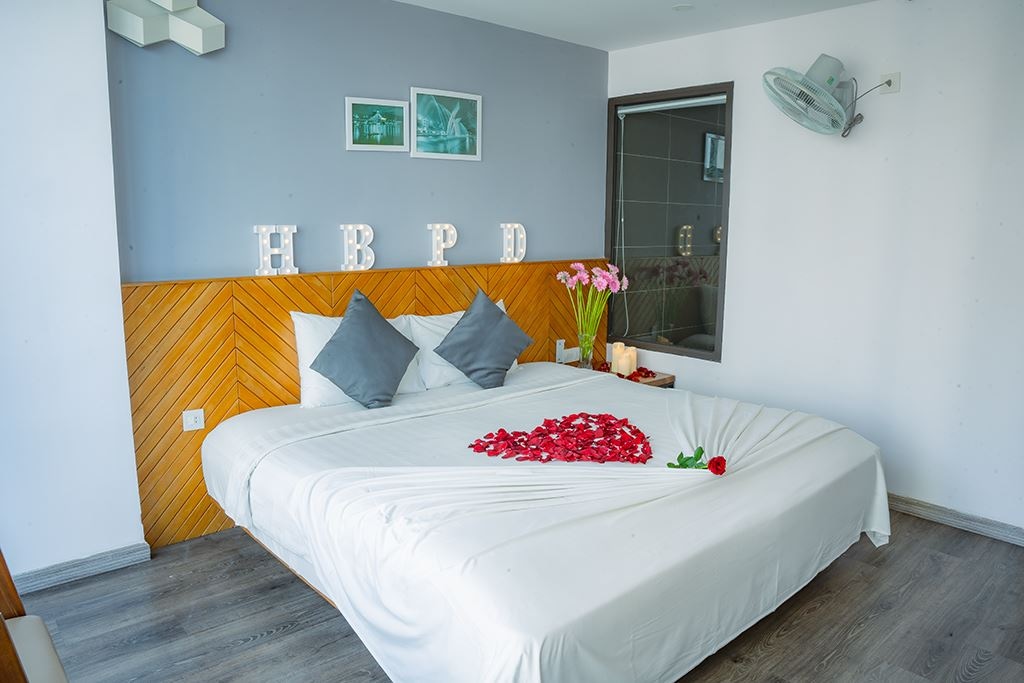 rooms-deluxe-partial-seaview-child-without-extra-bed