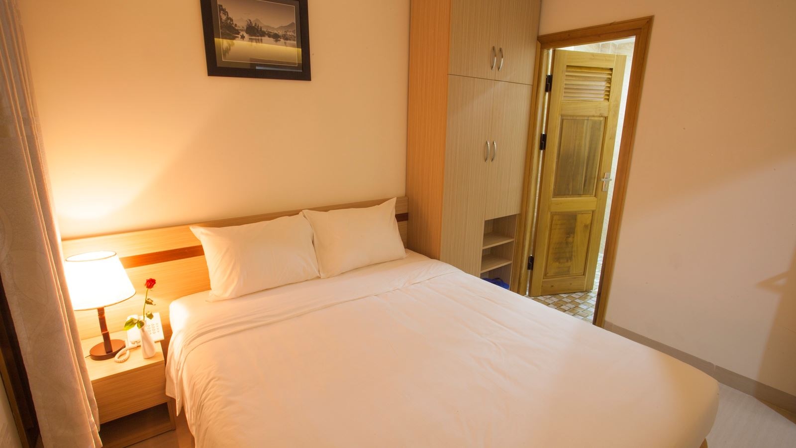 rooms-standard-room