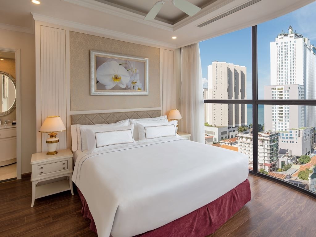 rooms-suite-room