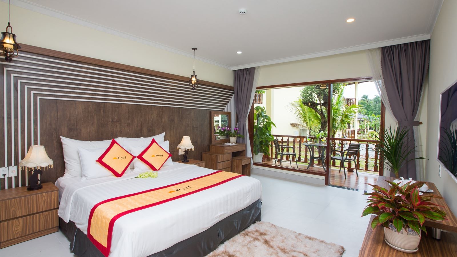 rooms-deluxe-double-garden-view-no-extra-bed