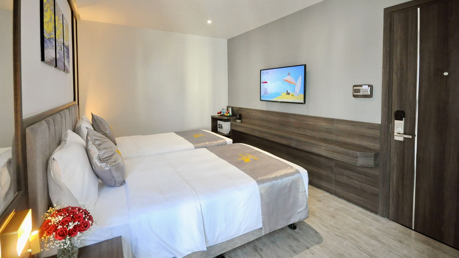 rooms-room-superior-city-view